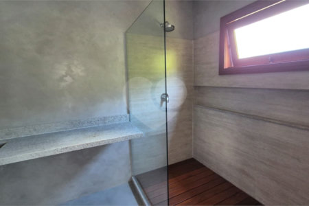 Casa à venda com 8 quartos, sendo 7 suítes, em Ferradura, Armação dos Búzios, RJ