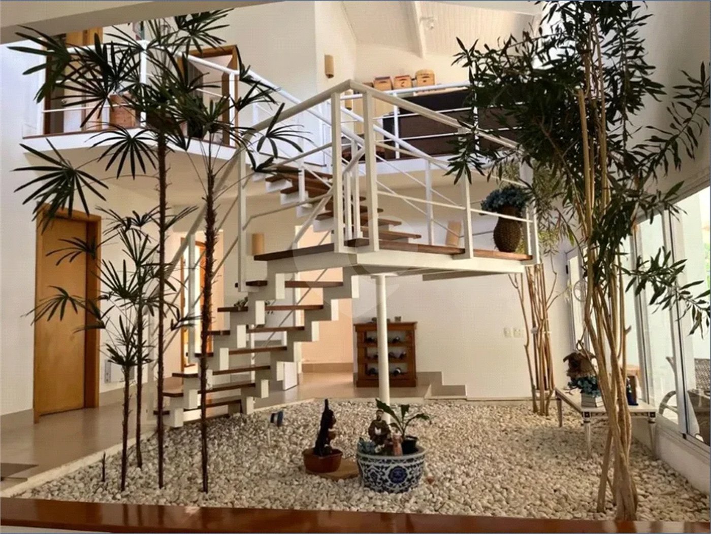 Casa à venda com 5 quartos, sendo 2 suítes,  no Centro, Itupeva, SP