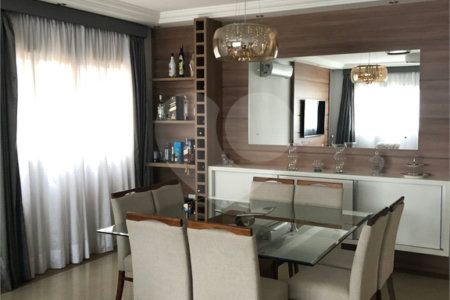 Casa à venda com 3 quartos, sendo 1 suíte, no condomínio Fiorella, Valinhos - SP