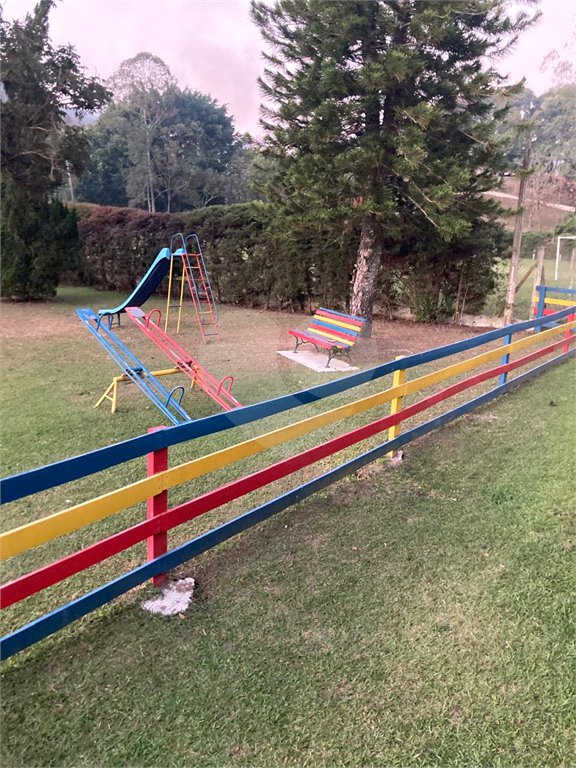Casa à venda com 3 suítes no condomínio Lagoinha, Jacareí - SP