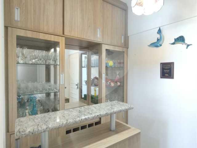 Apartamento à venda com 2 quartos, sendo 1 suíte,  em Campo Aviação, Praia Grande, SP