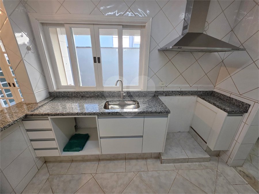 Casa à venda ou para alugar com 3 suítes no condomínio Villagio Capriccio, Louveira - SP
