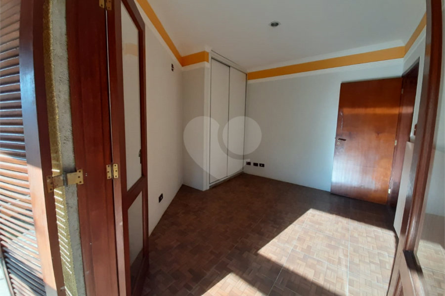 Casa à venda com 5 quartos, sendo 1 suíte, no condomínio Alpes de Mairiporã, Mairiporã - SP