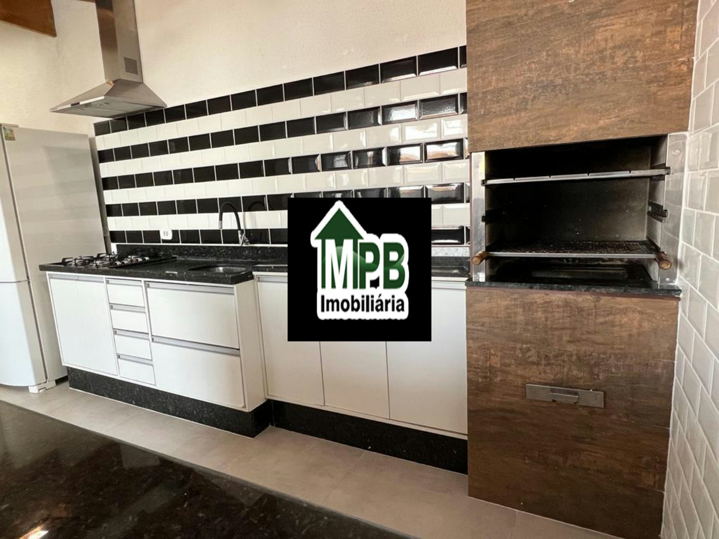 Casa à venda com 2 quartos no condomínio Villa Del Rey, Sorocaba - SP