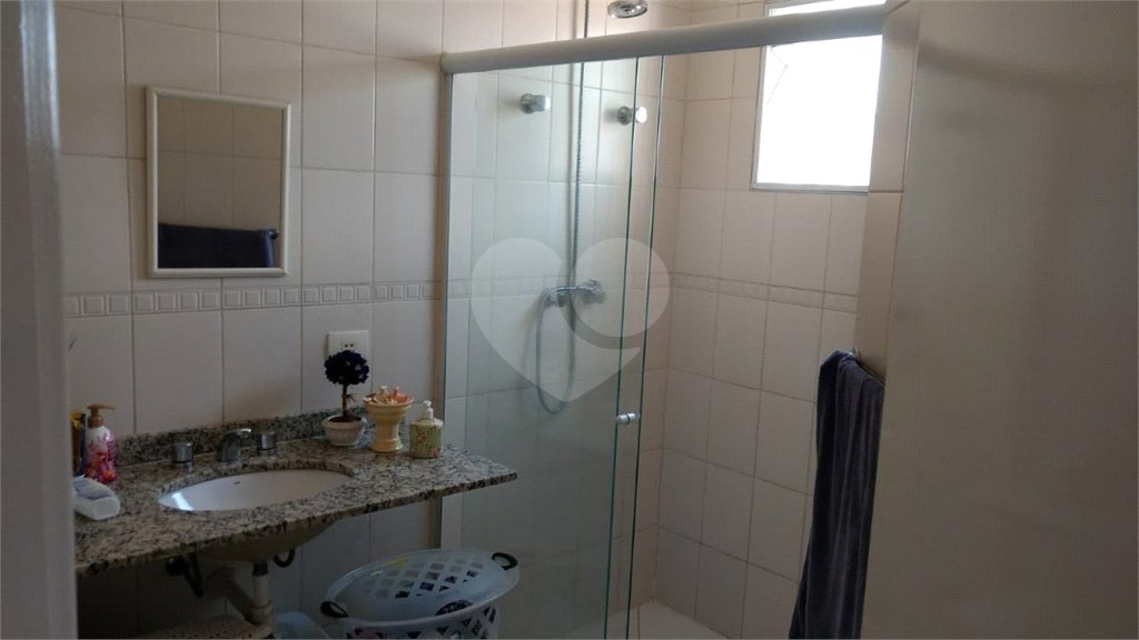 Casa à venda com 3 quartos, sendo 1 suíte, no condomínio Residencial Água Fria, São Paulo - SP