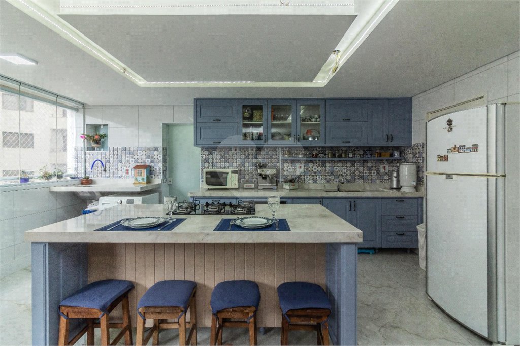 Apartamento à venda com 3 quartos, sendo 1 suíte,  em Paraíso, São Paulo, SP