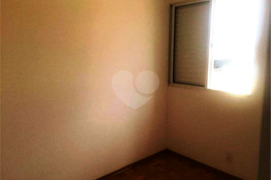 Casa à venda com 3 quartos, sendo 1 suíte, no condomínio Vila das Macieiras, São Paulo - SP