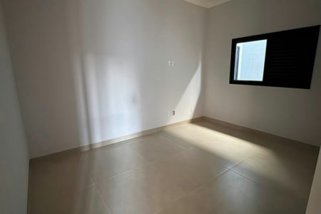 Casa à venda com 3 quartos, sendo 1 suíte,  em Residencial Costa Leste, Três Lagoas, MS
