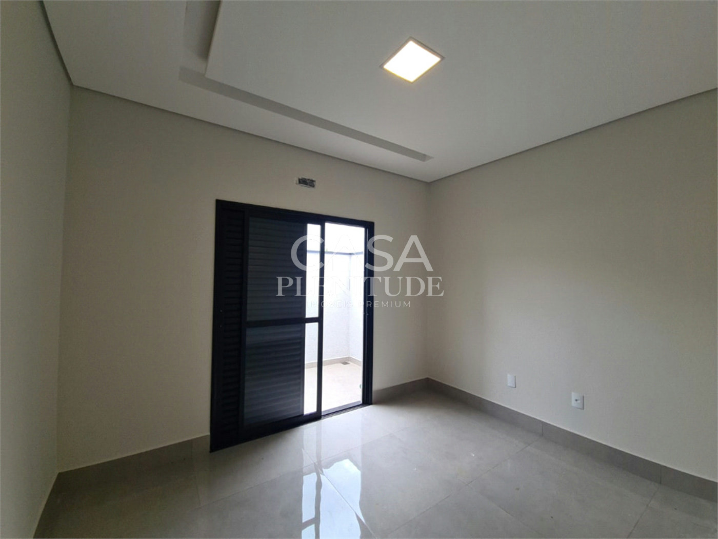 Casa em condomínio à venda com 3 quartos, sendo 1 suíte, em Jardim Residencial Villagio Ipanema I, Sorocaba, SP
