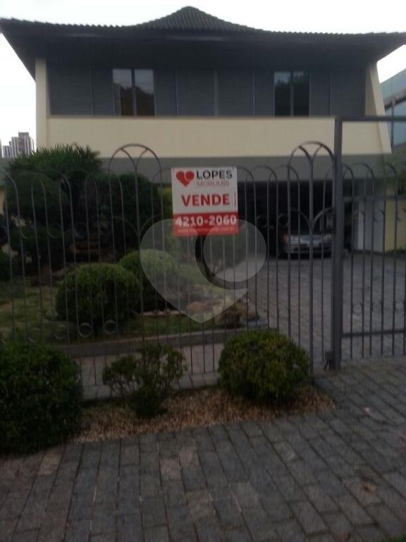 Sobrado à venda com 4 suítes em Jardim Guedala, São Paulo, SP