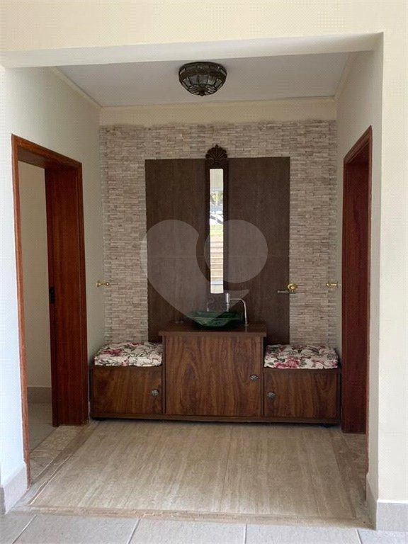 Casa à venda com 2 suítes no condomínio Residencial Vale das Laranjeiras, Indaiatuba - SP