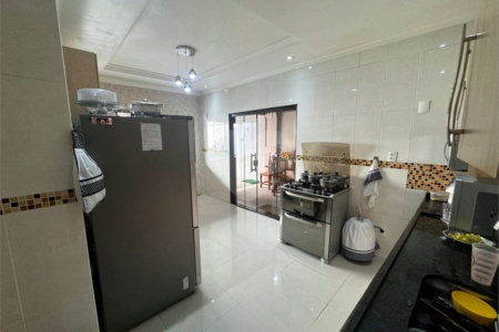 Casa à venda com 4 quartos, sendo 1 suíte, em Inhoaíba, Rio de Janeiro, RJ