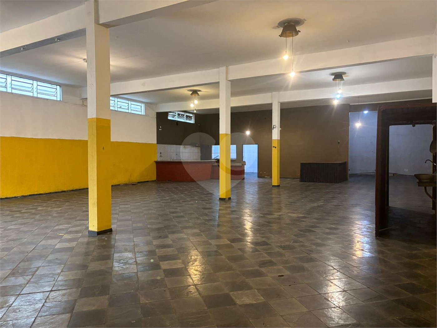 Salão para alugar em Vila Monteiro, Poá, SP