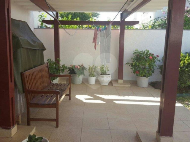 Sobrado à venda com 4 quartos, sendo 2 suítes,  em Jardim Franca, São Paulo, SP