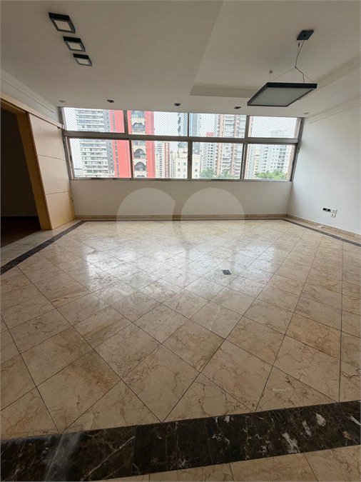 Apartamento à venda com 3 quartos, sendo 1 suíte, em Pinheiros, São Paulo, SP