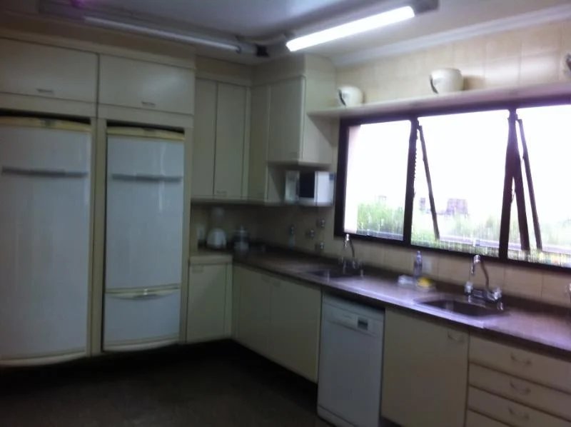 Apartamento à venda com 4 suítes em Real Parque, São Paulo, SP