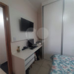 Casa à venda com 3 quartos no condomínio Pedro Voss, São Paulo - SP