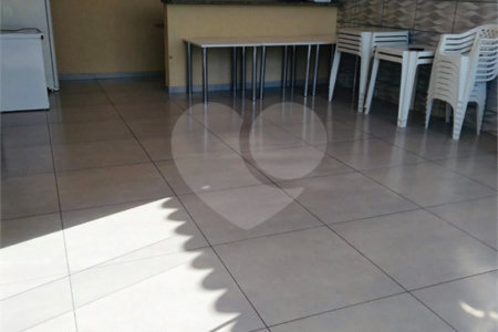 Casa à venda com 3 quartos, sendo 1 suíte, no condomínio Moradas do Horto, São Paulo - SP