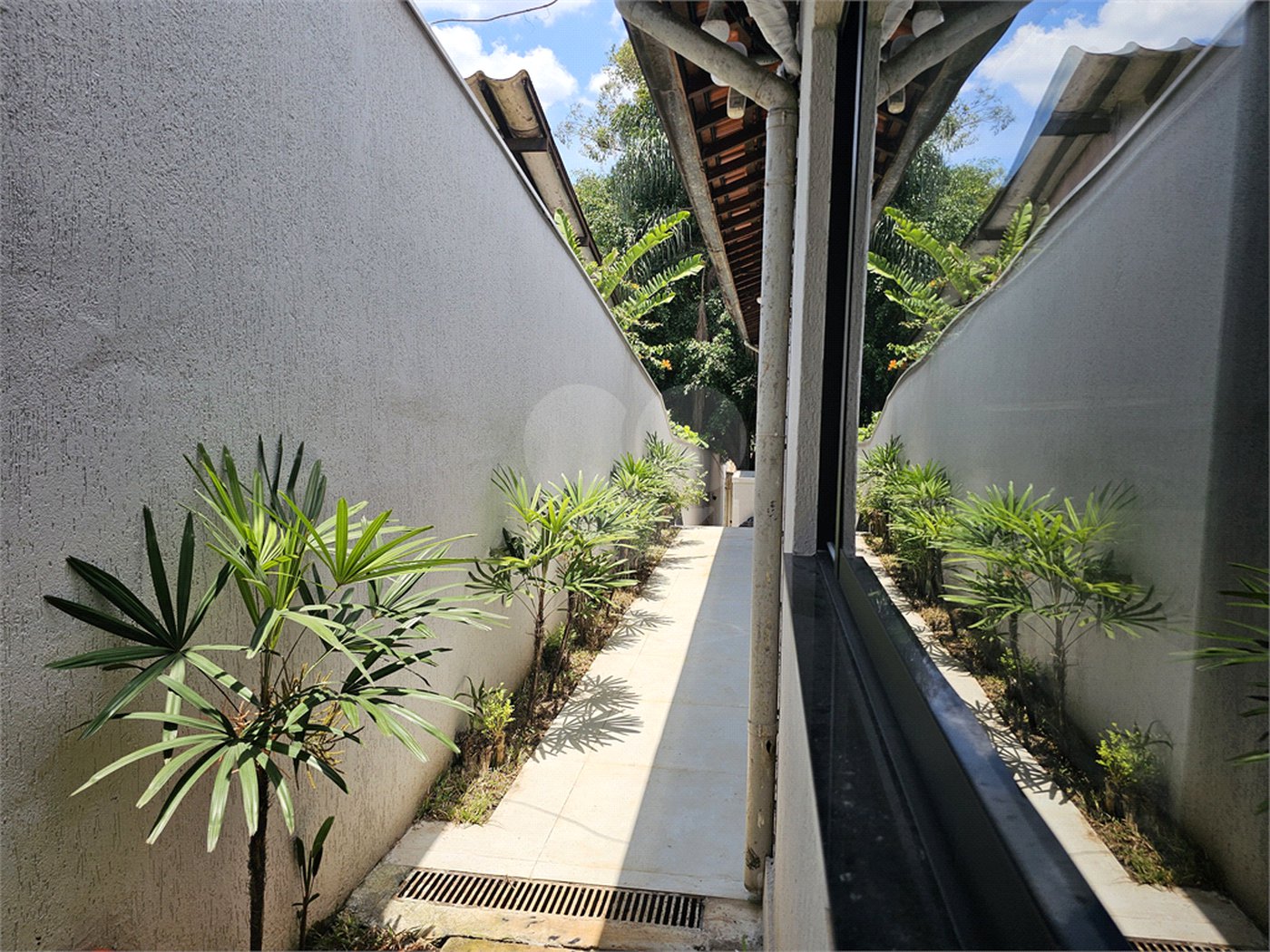 Sobrado à venda ou para alugar com 1 quarto, sendo 5 suítes, em Chácara Monte Alegre, São Paulo, SP