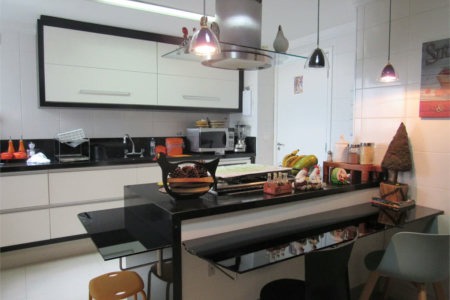 Apartamento à venda com 4 quartos, sendo 3 suítes,  em Jardim Londrina, São Paulo, SP