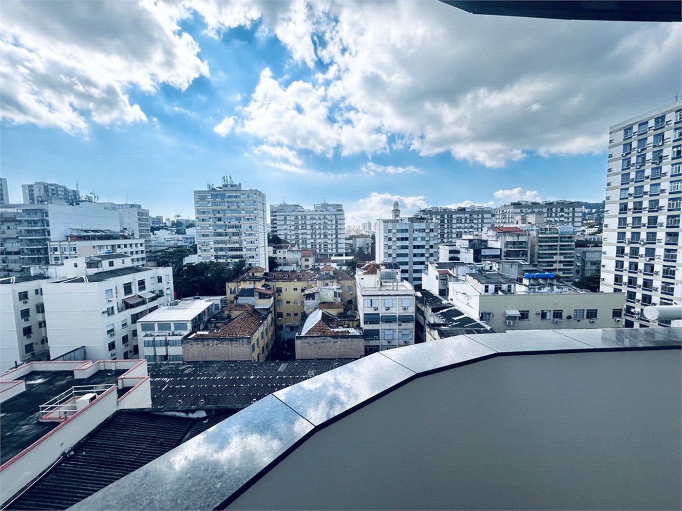 Cobertura à venda com 3 quartos, sendo 1 suíte, em Tijuca, Rio de Janeiro, RJ