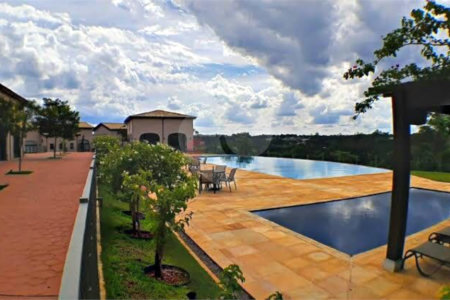 Terreno à venda no condomínio Residencial Campo de Toscana, Vinhedo - SP