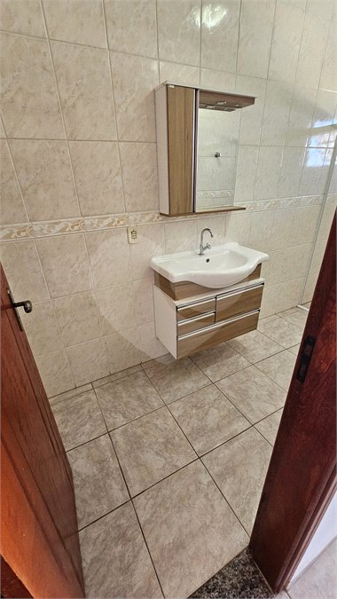 Sobrado para alugar com 3 quartos, sendo 1 suíte, em Jardim do Valle II, Indaiatuba, SP