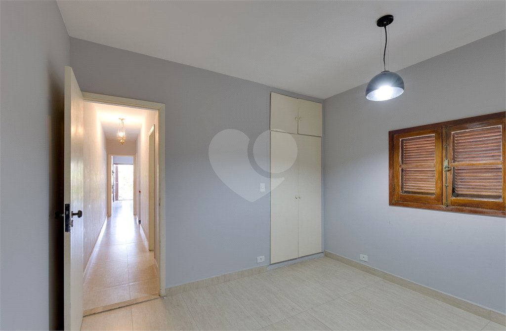 Sobrado à venda com 4 quartos, sendo 1 suíte, em Jardim Prudência, São Paulo, SP