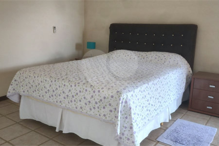 Chácara à venda com 4 quartos, sendo 3 suítes, em Campos de Atibaia, Atibaia, SP