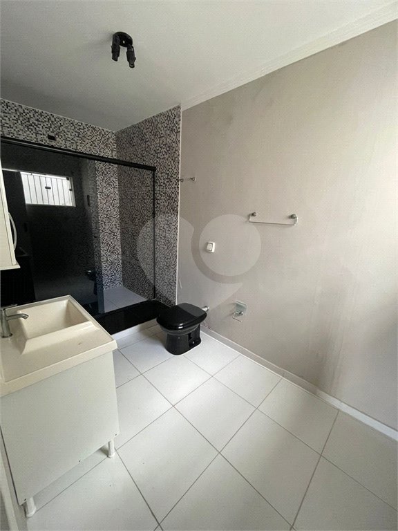 Sobrado à venda com 3 quartos, sendo 2 suítes,  em Vila Oliveira, Mogi das Cruzes, SP