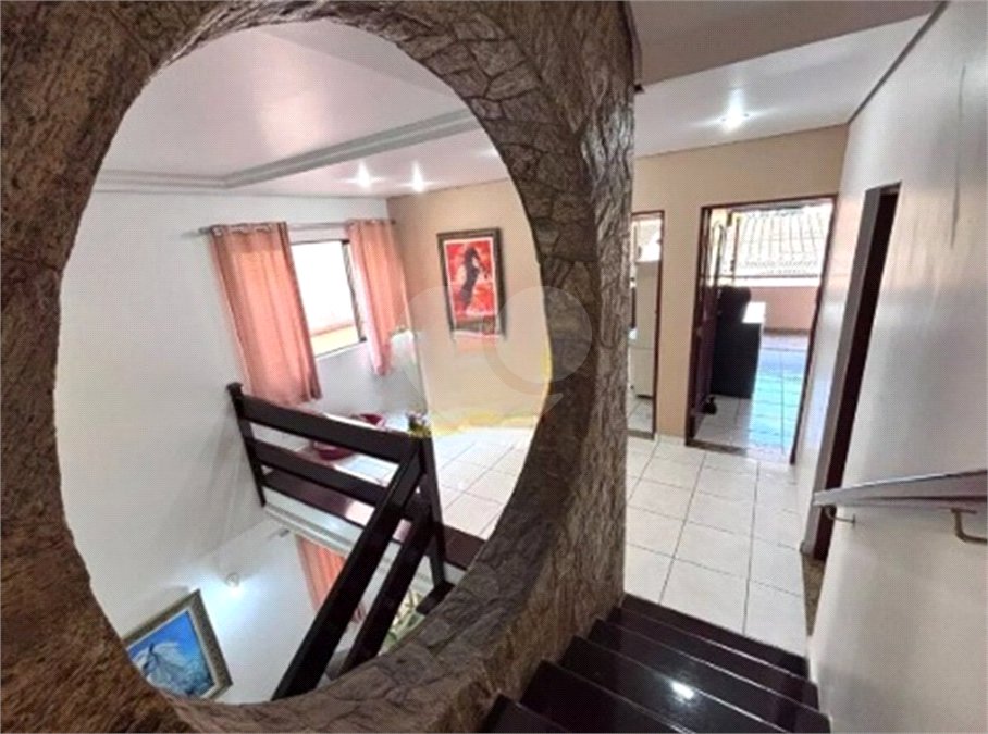 Sobrado à venda ou para alugar com 3 quartos, sendo 1 suíte,  em Jardim Maria Helena, Guarulhos, SP