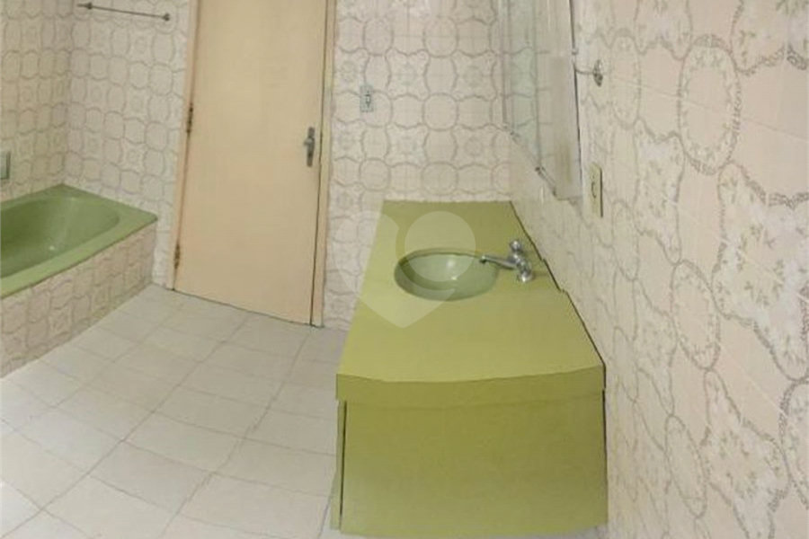 Sobrado à venda com 3 quartos em Vila Guilherme, São Paulo, SP