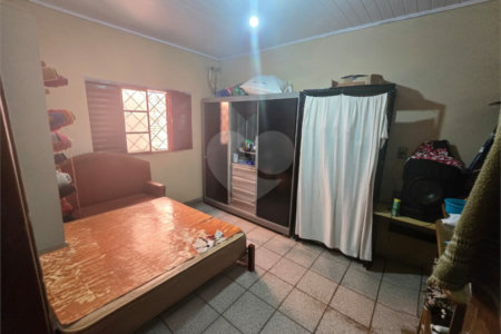 Casa à venda com 1 quarto em Vila Célia, Itapetininga, SP
