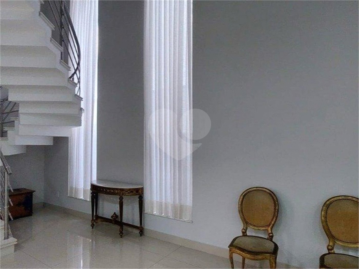 Casa à venda ou para alugar com 3 suítes no condomínio Mont Blanc, Sorocaba - SP