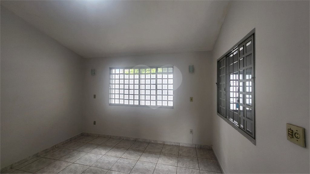 Casa à venda com 2 quartos, sendo 1 suíte, em Vila Suconasa, Araraquara, SP