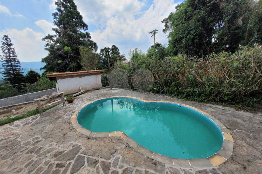 Casa à venda com 3 suítes em Serra da Cantareira, Mairiporã, SP