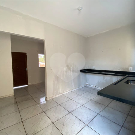 Casa Térrea à venda com 2 quartos em Petrópolis, Várzea Grande, MT