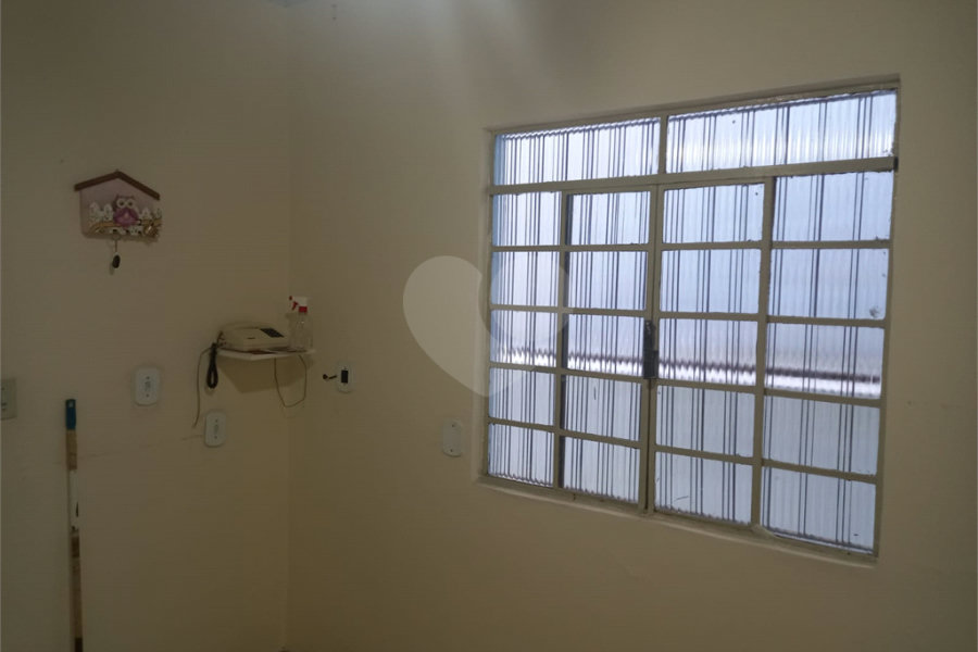 Sobrado à venda com 4 quartos, sendo 1 suíte, em Jardim Peri, São Paulo, SP
