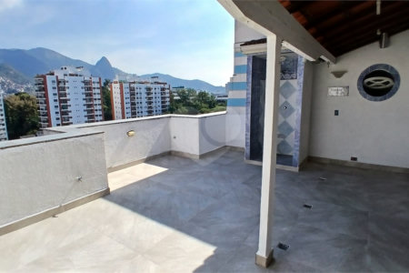 Cobertura à venda com 3 quartos, sendo 1 suíte, em Tijuca, Rio de Janeiro, RJ