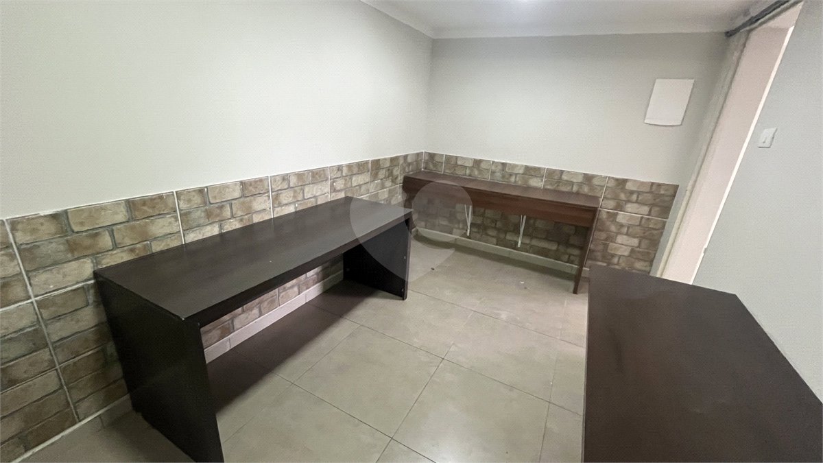 Salão Comercial para alugar em Vila Junqueira, Atibaia, SP