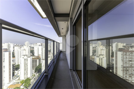 Apartamento à venda ou para alugar com 3 suítes em Água Branca, São Paulo, SP