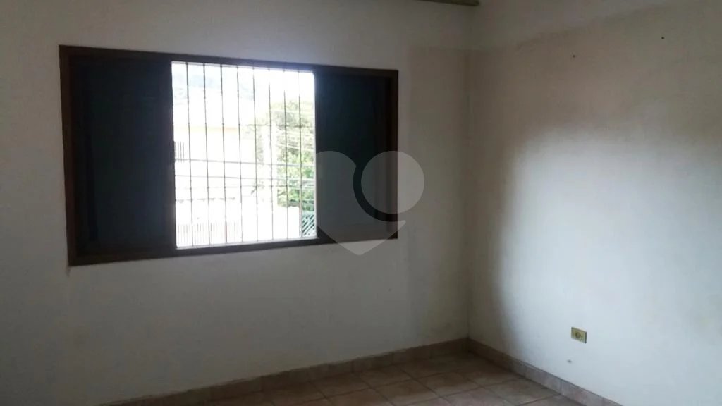Sobrado à venda com 3 quartos, sendo 1 suíte, em Tremembé, São Paulo, SP