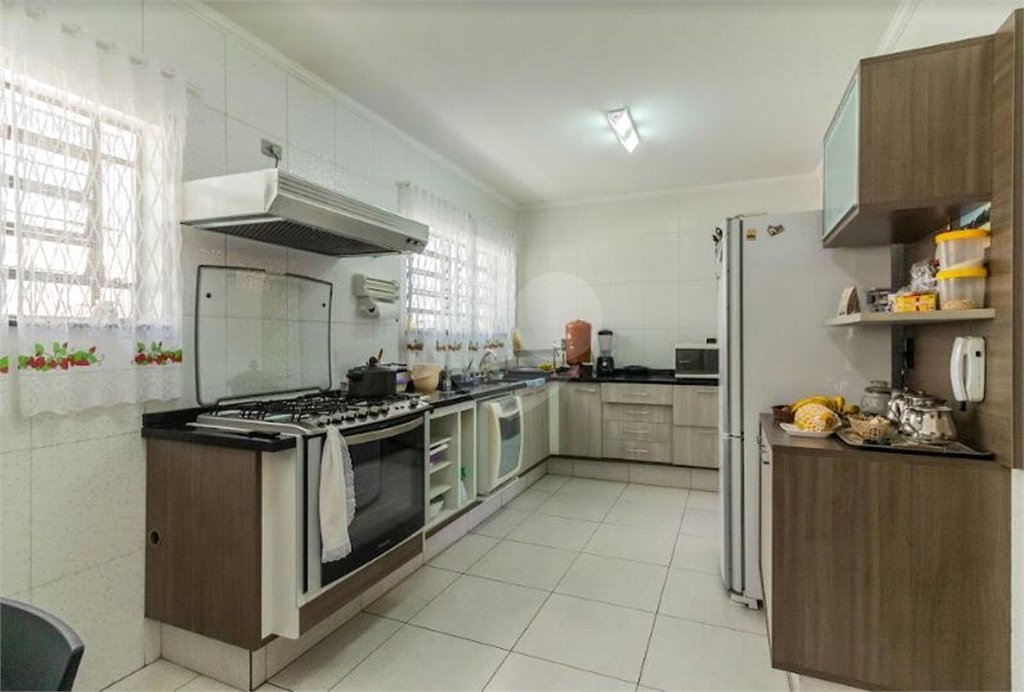 Casa à venda com 3 suítes em Horto, São Paulo, SP