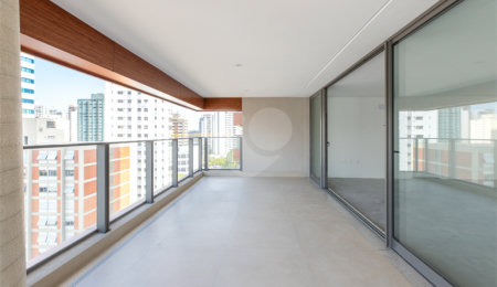 Apartamento à venda com 4 suítes em Campo Belo, São Paulo, SP