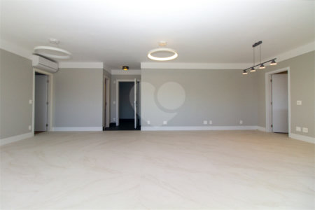 Apartamento à venda ou para alugar com 3 suítes em Jardim Morumbi, São Paulo, SP
