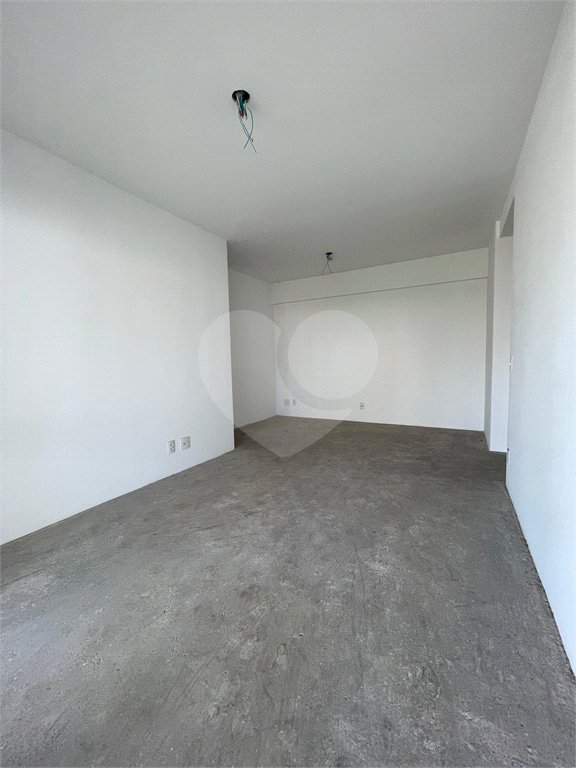 Apartamento à venda com 3 quartos, sendo 1 suíte, em Aclimação, São Paulo, SP