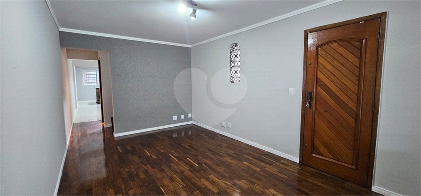 Sobrado à venda com 3 quartos, sendo 2 suítes, em Ferreira, São Paulo, SP