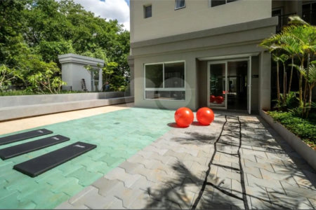 Apartamento à venda com 2 suítes em Santo Amaro, São Paulo, SP