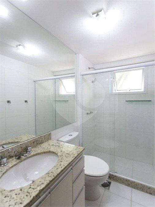 Apartamento à venda com 2 quartos, sendo 1 suíte, em Praça da Bandeira, Rio de Janeiro, RJ