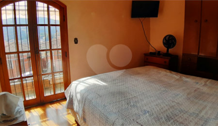 Sobrado à venda com 3 quartos, sendo 1 suíte, em Jardim Virginia Bianca, São Paulo, SP